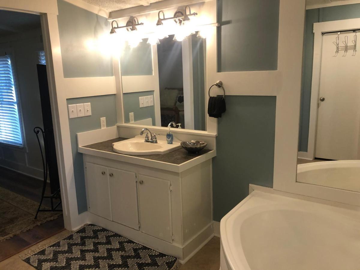 Sc New Renovation, Close To Parris Island, Historic Downtown, Beautiful Beaches, Sleeps 8 Holiday home