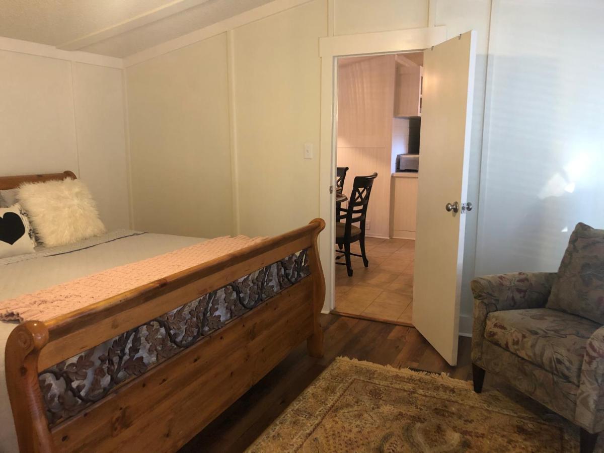 Holiday home Sc New Renovation, Close To Parris Island, Historic Downtown, Beautiful Beaches, Sleeps 8 *